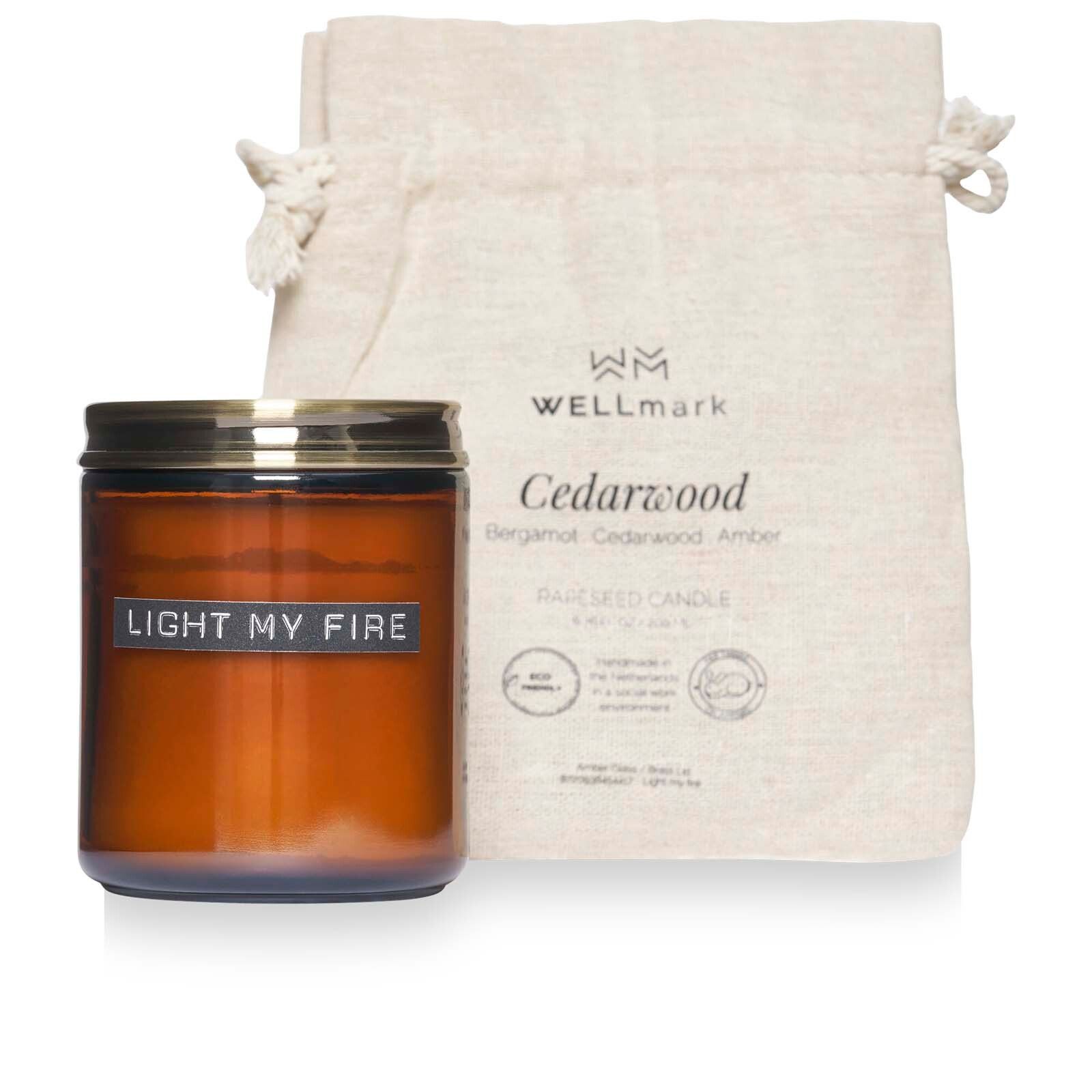 Wellmark Medium Zedernholz Duftkerze - amber heather-458