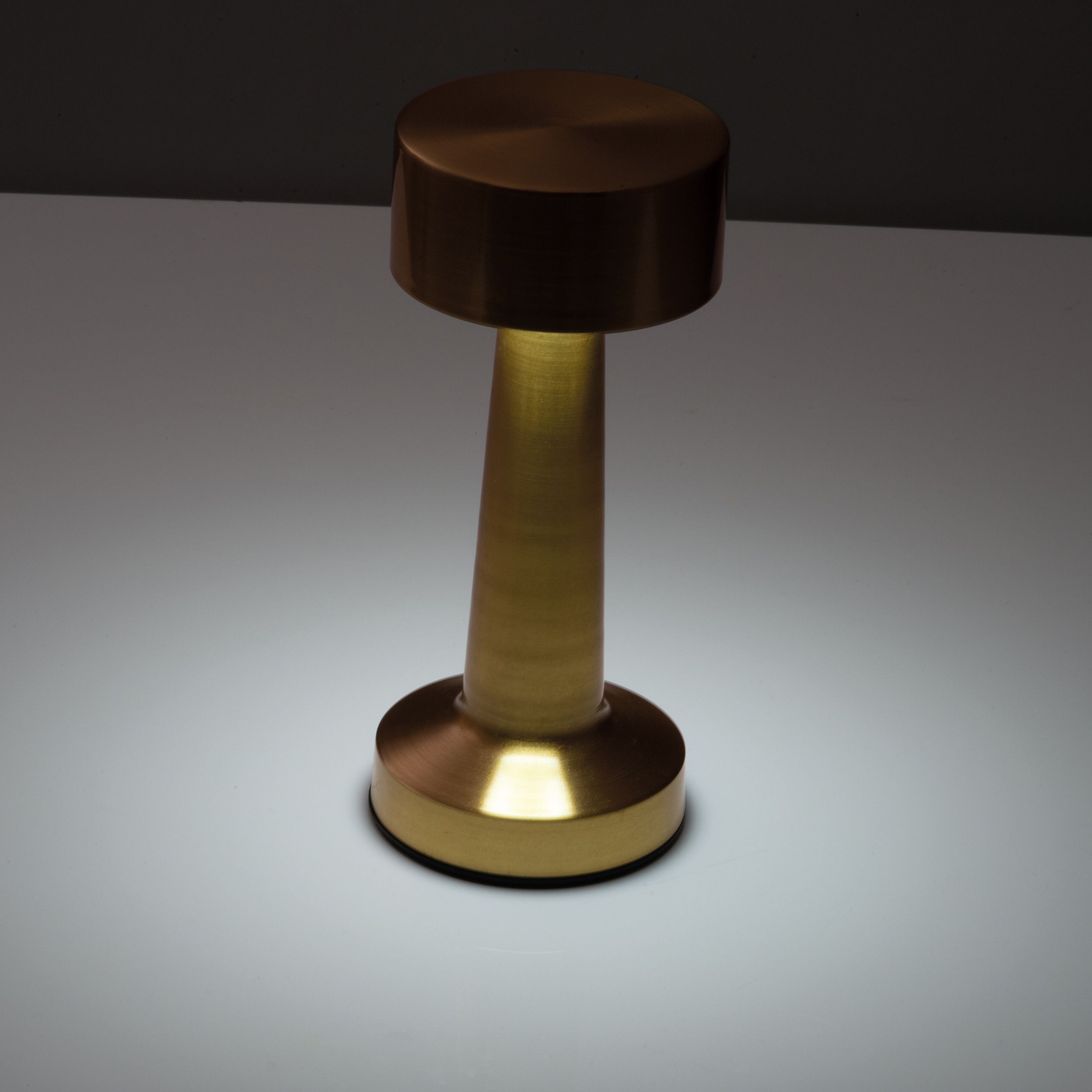 Tischlampe aus Edelstahl mit Akku  - kupfer-233