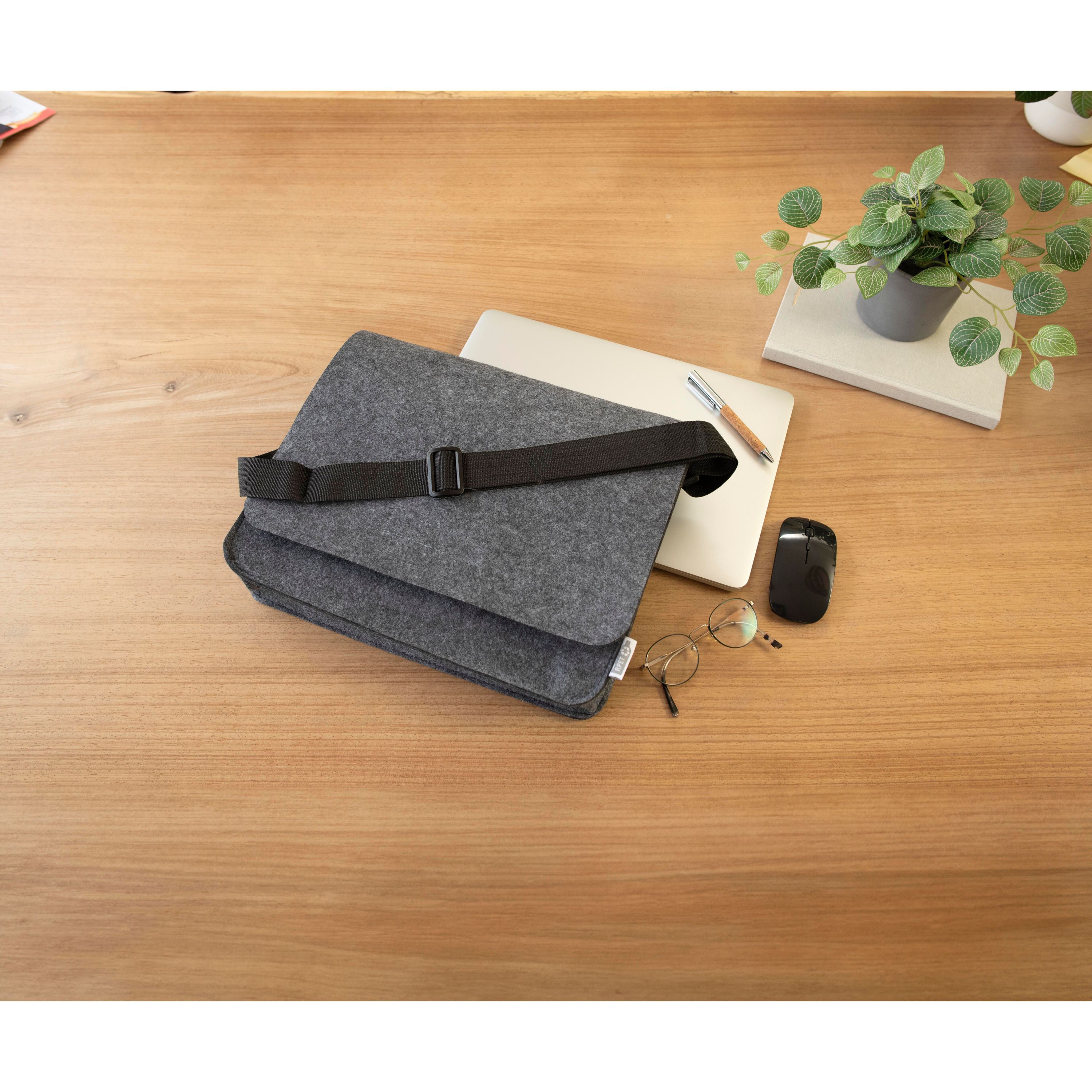 rPET Laptoptasche aus Filz Layla - dunkelgrau-354
