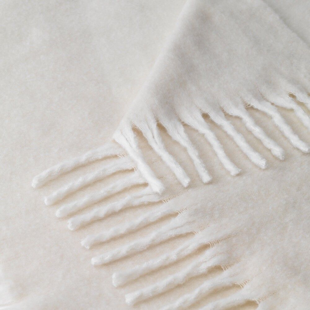 COMFY Decke aus recyceltem Polyester rPET 300 g/m², Mohair-Feeling - beige-325