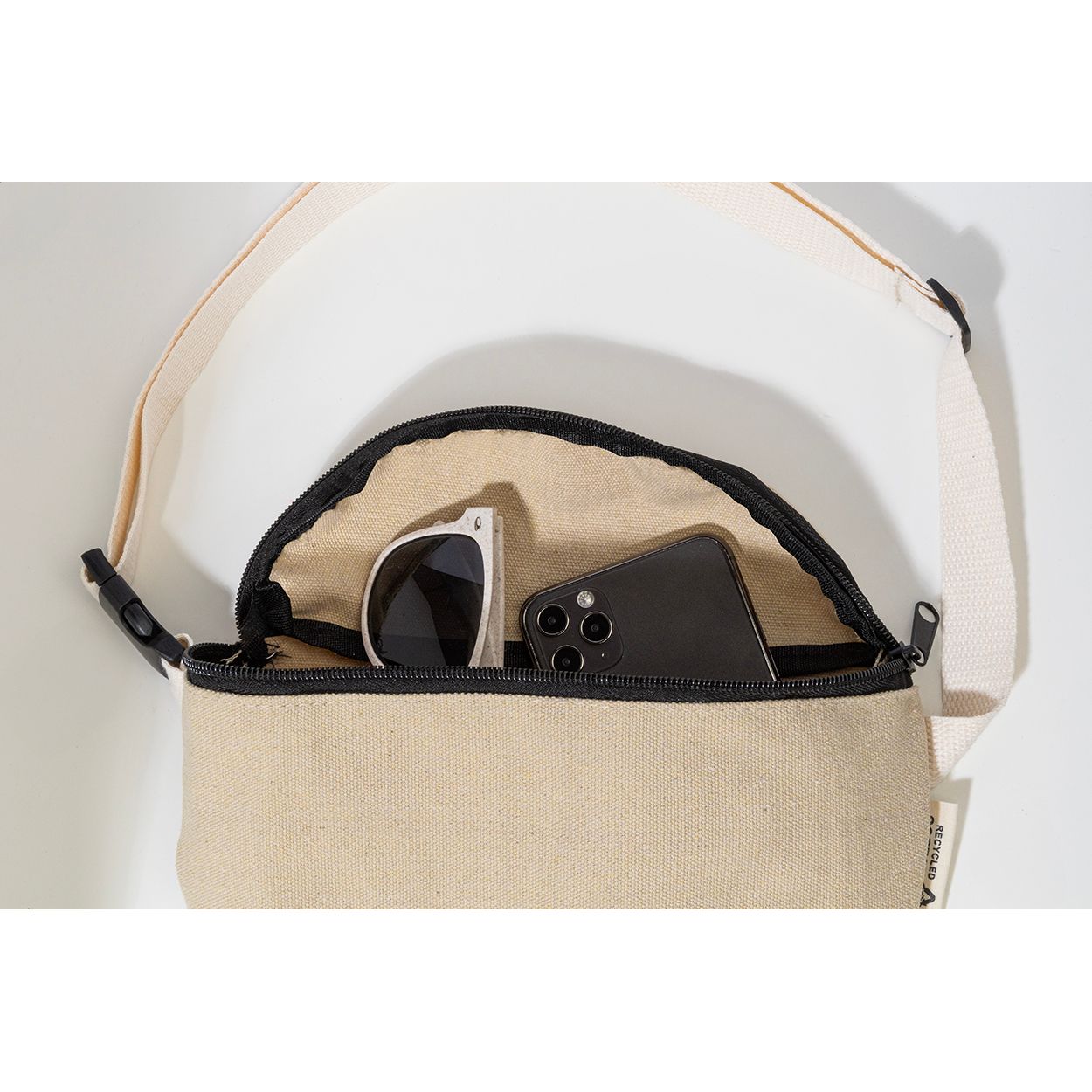 Rekan Hip Gürteltasche aus recyceltem Canvas - natur-788