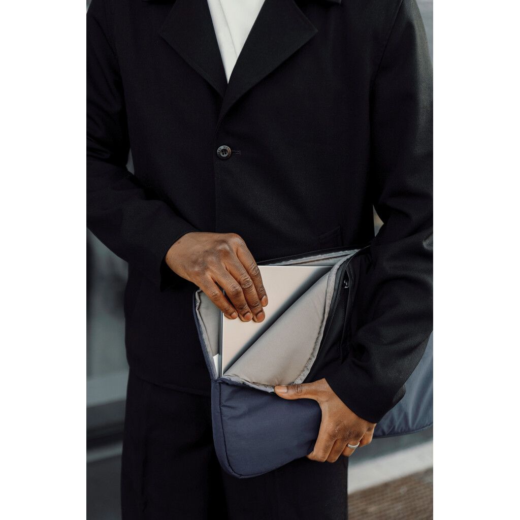 KENTO URBAN 15,6" Laptop-Sleeve aus RCS rec. Nylon - navy blau-885