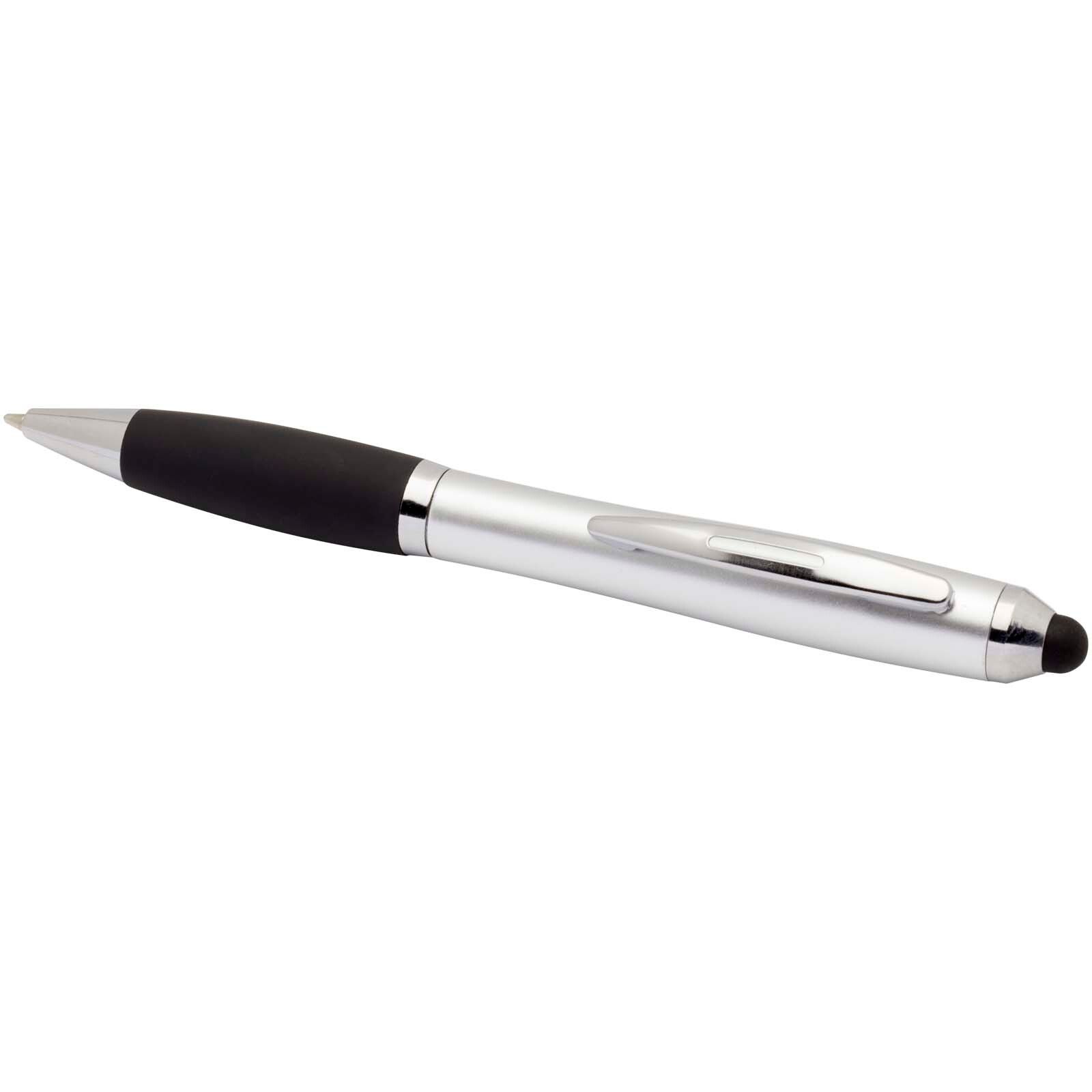 Nash RCS Stylus Kugelschreiber aus recyceltem Kunststoff mit farbigem Schaft und schwarzem Griff (schwarze Tinte) - silber-840