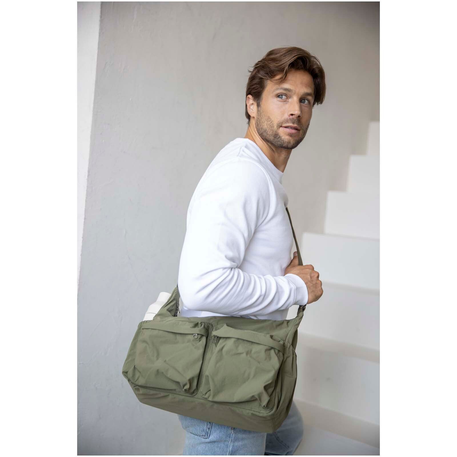 Calli 13" GRS Laptop Umhängetasche aus recyceltem Nylon - navy-585