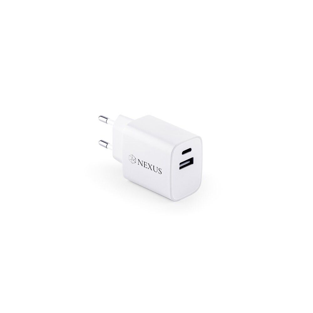 WEGENER USB-A-/USB-C-Ladegerät aus recyceltem ABS - weiß-244
