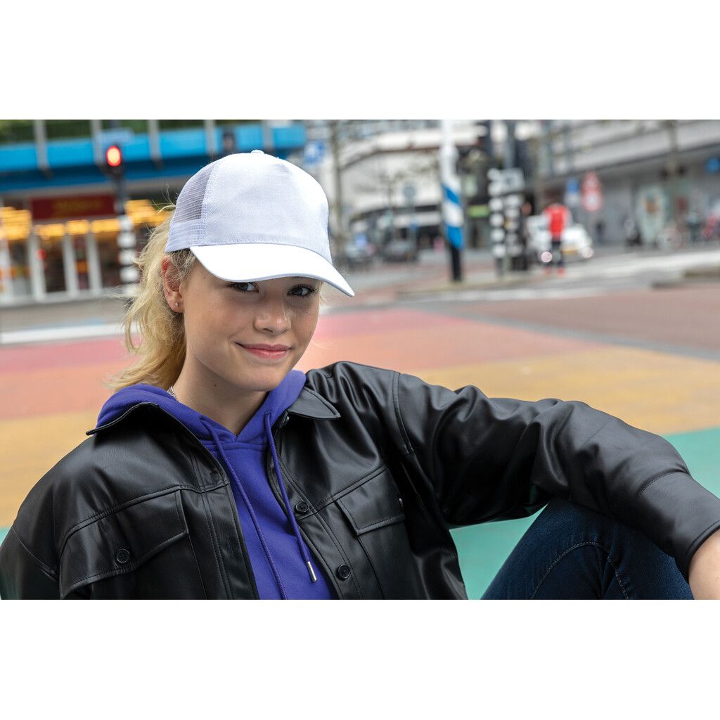 Impact AWARE™ 190gr Brushed rCotton 5 Panel Trucker-Cap - weiß-727