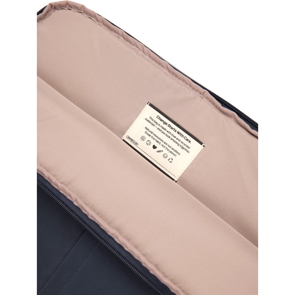 KENTO URBAN 15,6" Laptop-Sleeve aus RCS rec. Nylon - navy blau-907