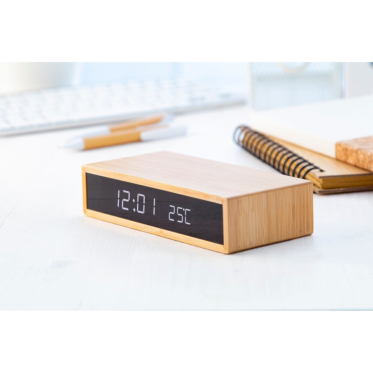Wecker mit Wireless-Charger Molarm - natur-668