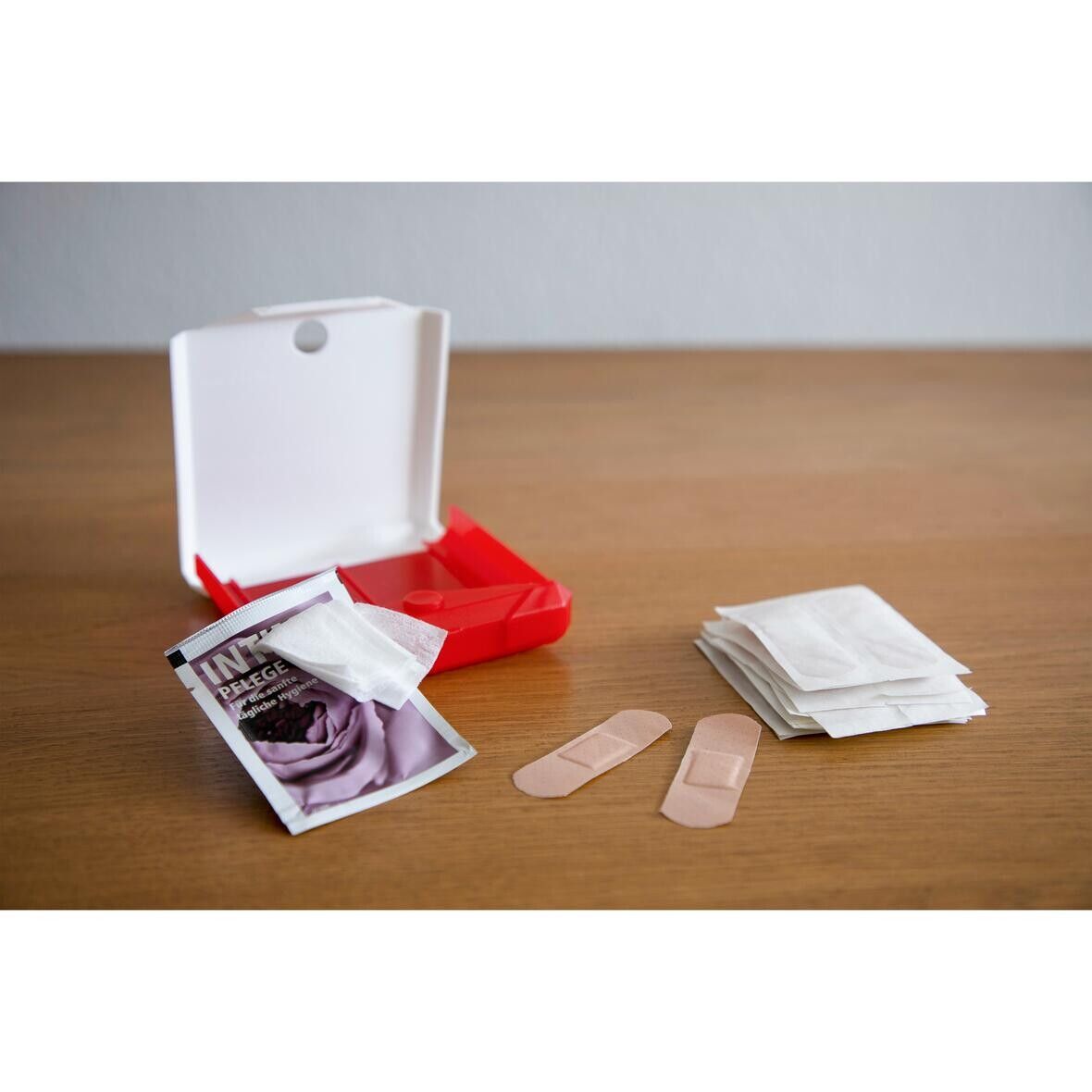 Travelbox First Aid - weiß - trend-rot PP-607