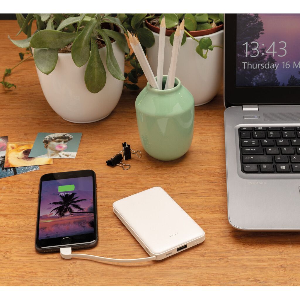5.000 mAh Powerbank mit integriertem Kabel - weiß-841