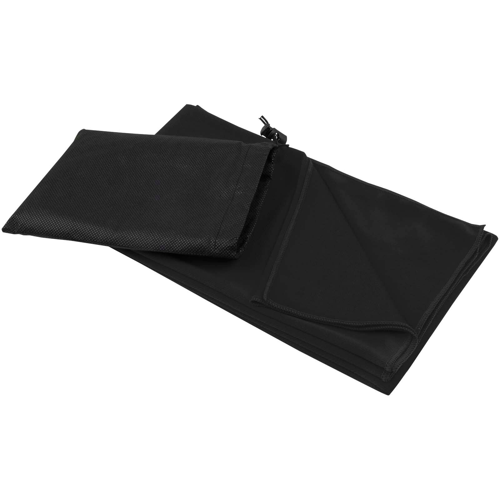 Lucas RPET Sporthandtuch 70 × 140 cm - schwarz-729