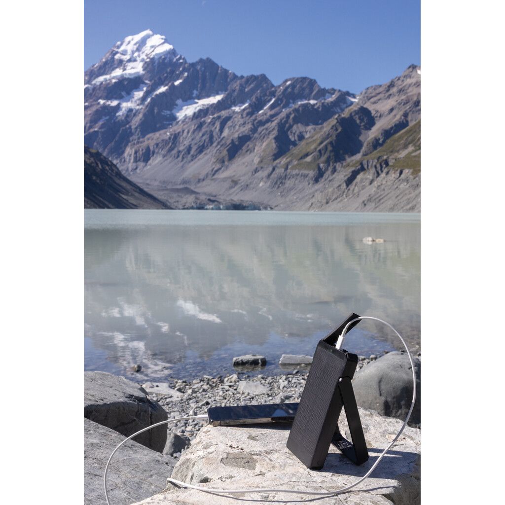 Skywave 10000mAh Solarpowerbank aus RCS recycelt. Kunststoff - schwarz-46