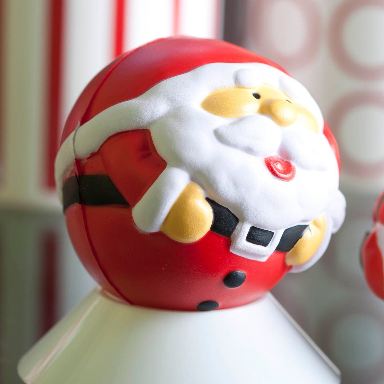 Santa Claus Antistressball - rot-409