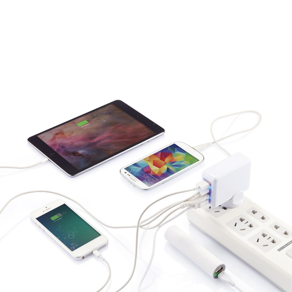 Reiseadapter mit 4fachem USB Anschluss - weiß-726