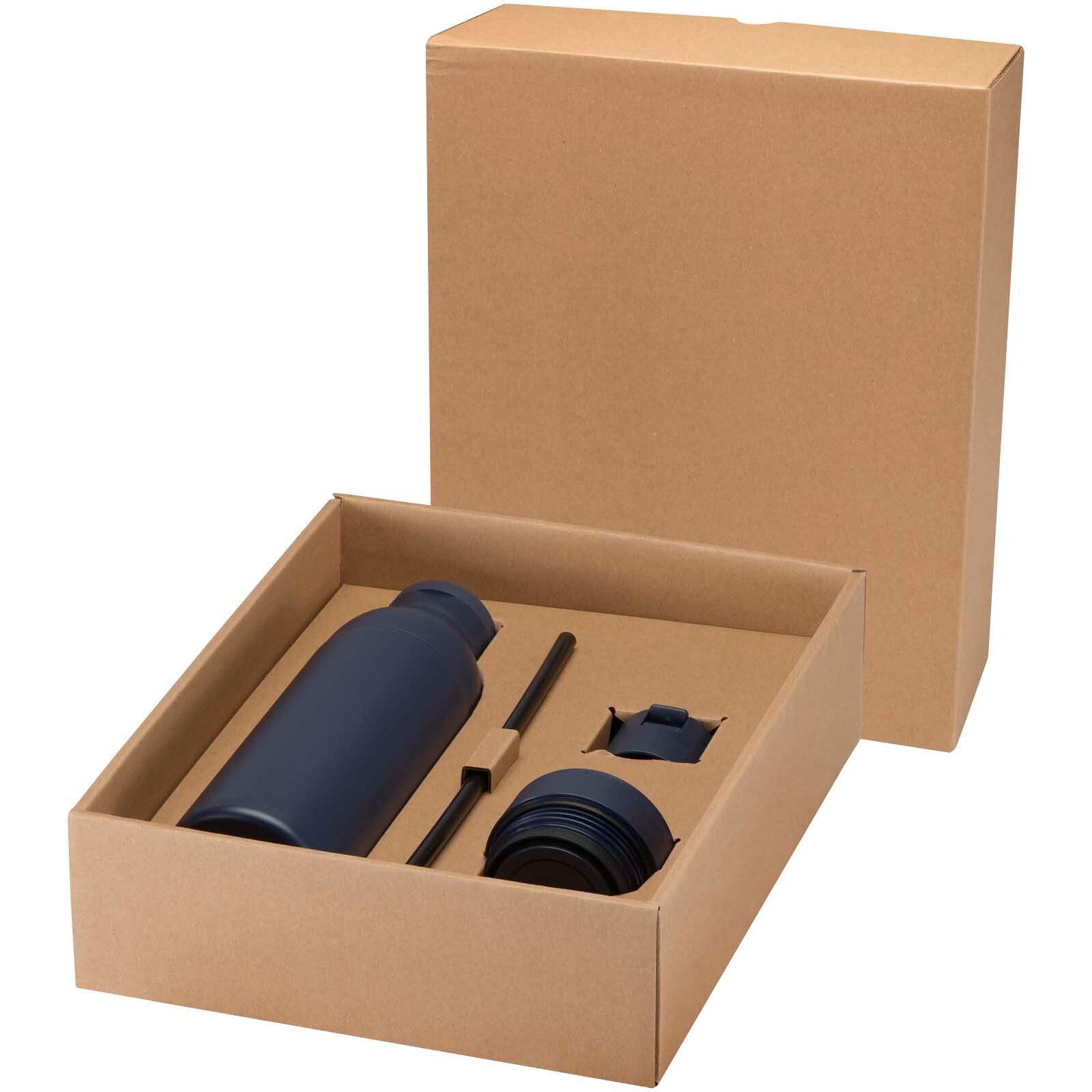 Illuminate 650 ml RCS-zertifizierte doppelwandige Trinkflasche aus recyceltem Edelstahl mit 3-teiligem Deckelset  - navy-647