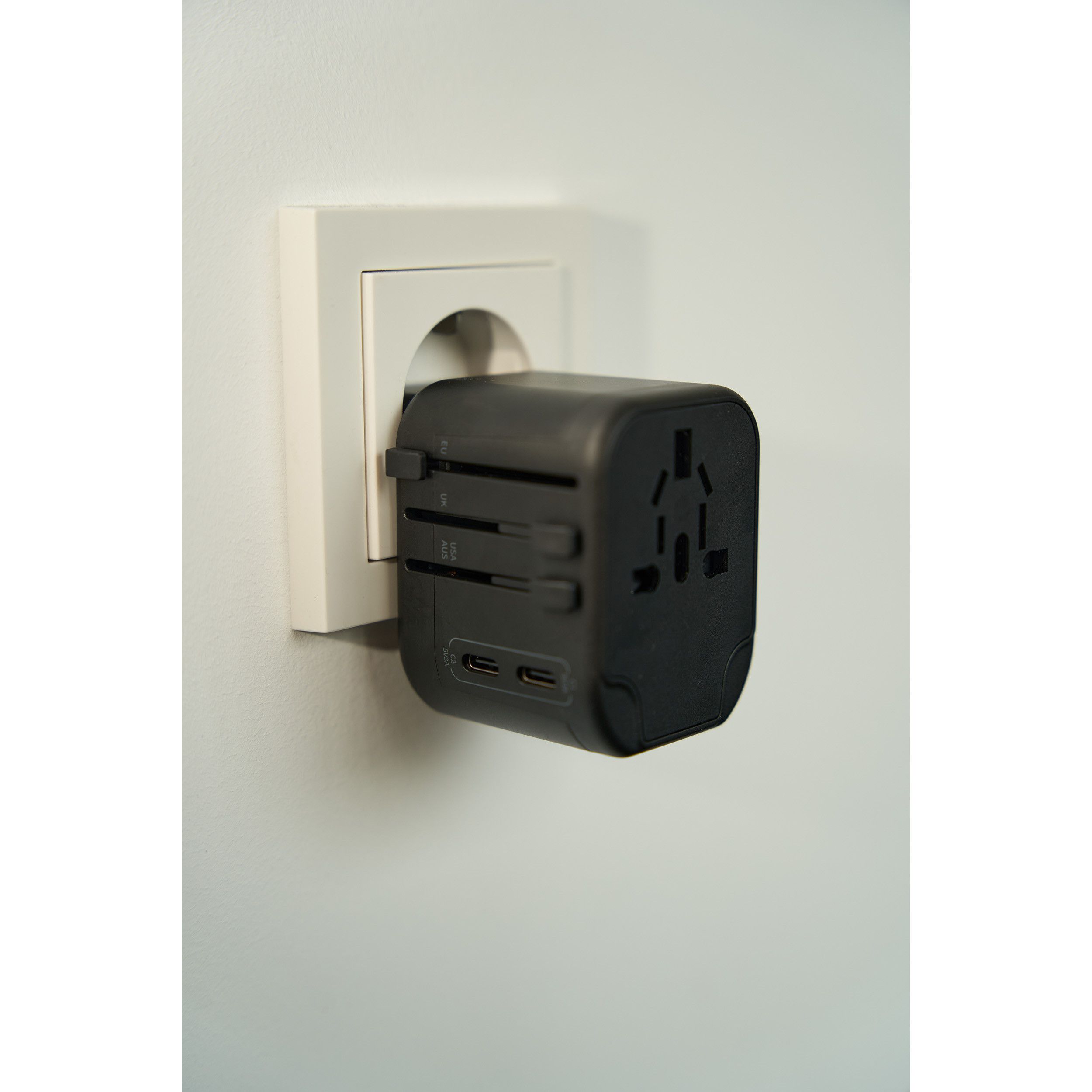 Reiseadapter Maracena - schwarz-607