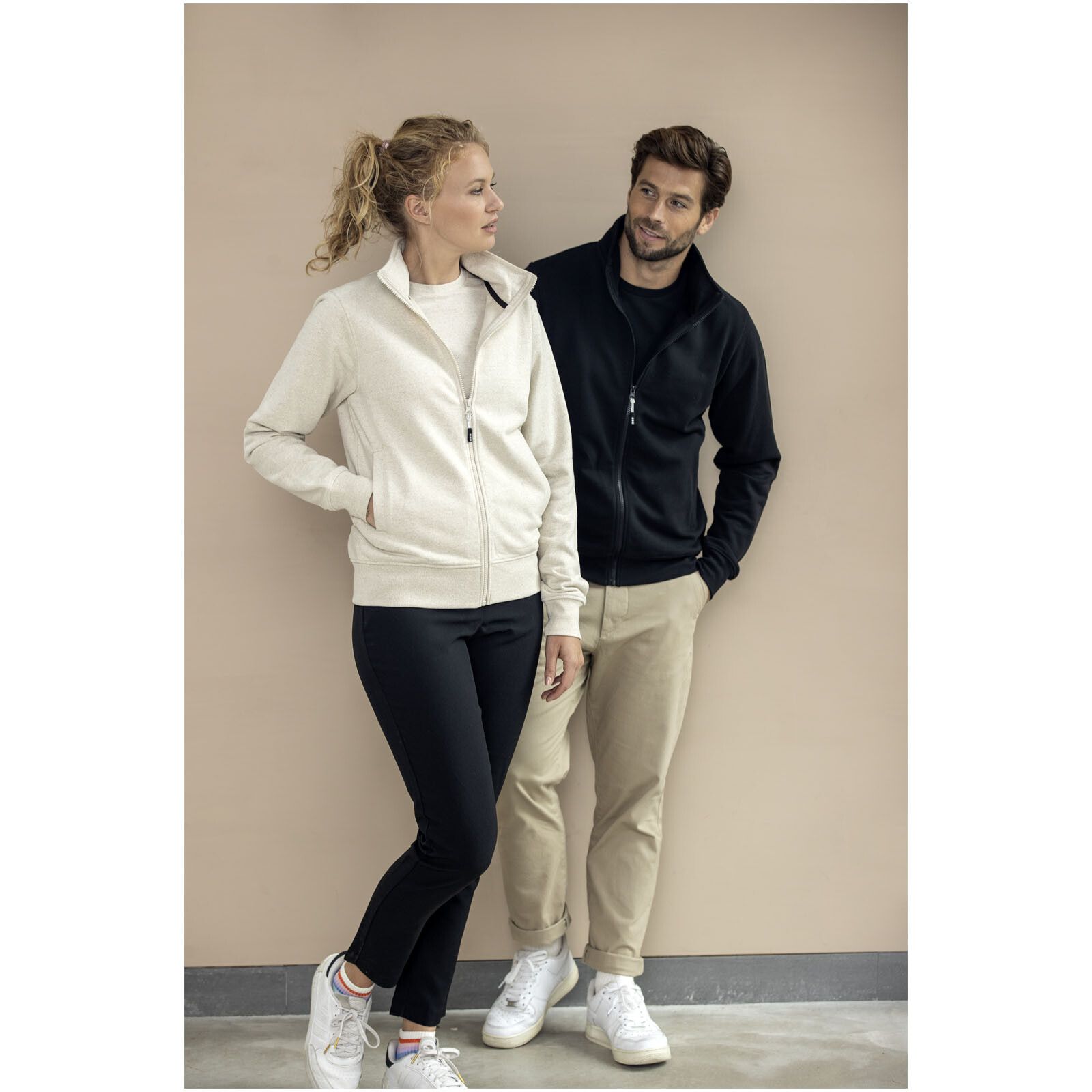Galena Aware Sweatjacke aus recyceltem Material   - schwarz - XXS-95