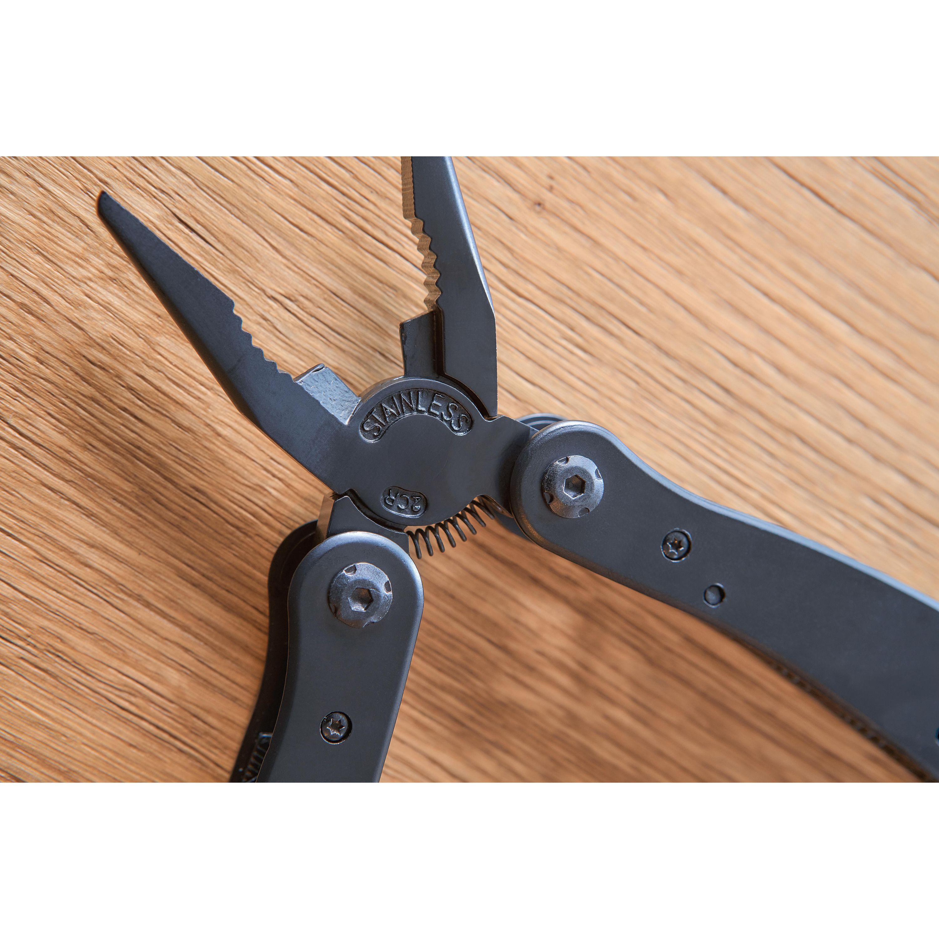 Schwarzes Aluminium-Multitool Ariane - schwarz-926