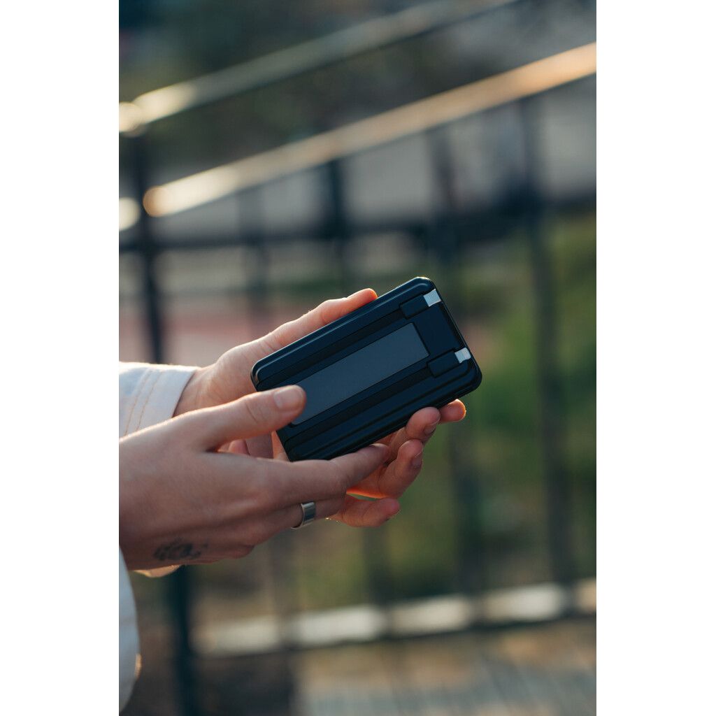 Urban Vitamin Redwood 5-in-1 5.000mAh 20W PD magn. Powerbank - schwarz-427