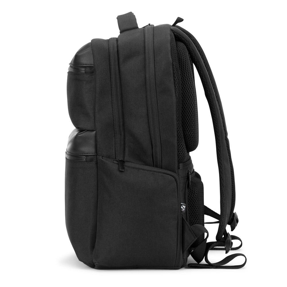 COPENHAGEN Wasserabweisender Rucksack aus recyceltem Twill mit zwei großen Fronttaschen, 17'3 Zoll - schwarz-698