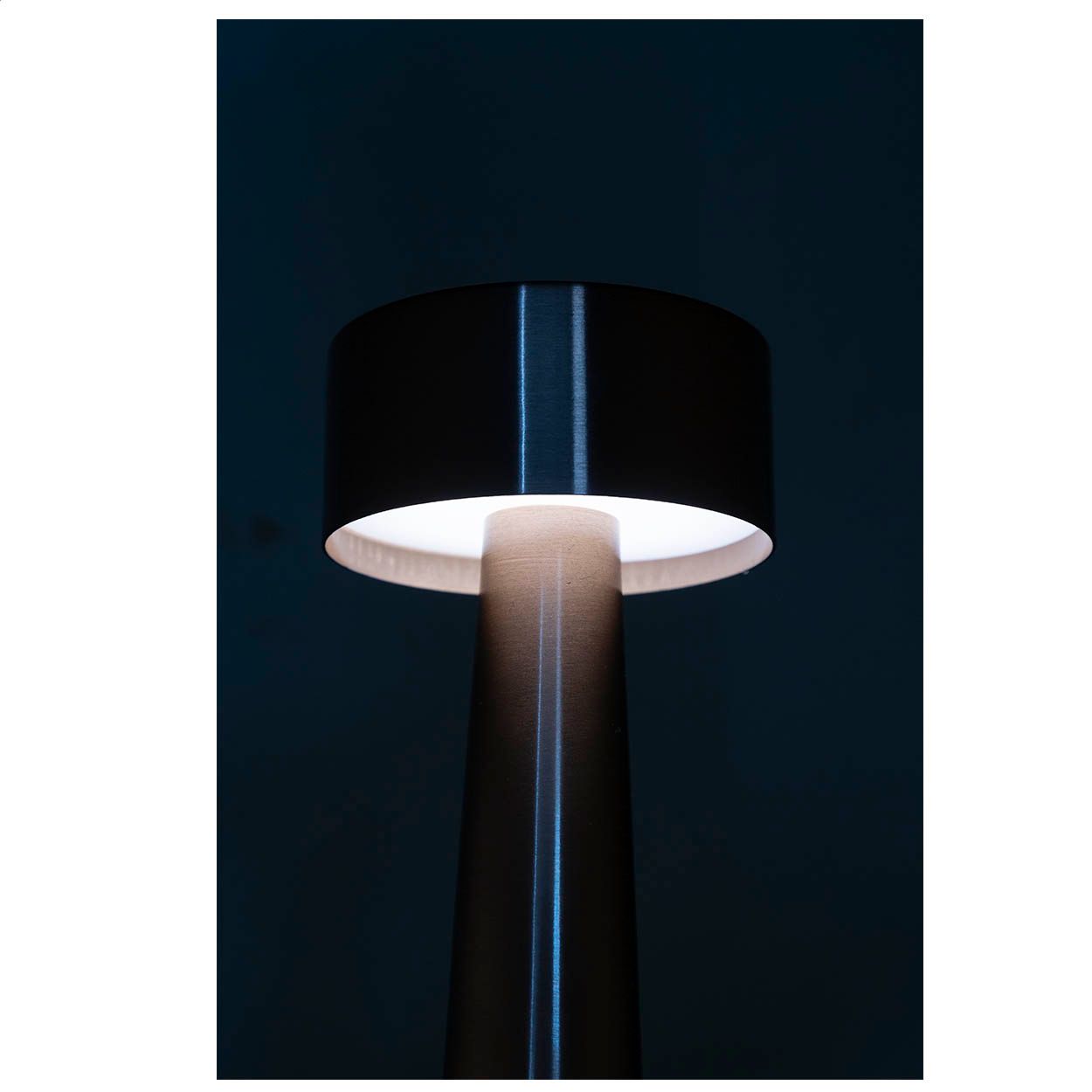 Flanagan Oro Tischlampe - gold-982