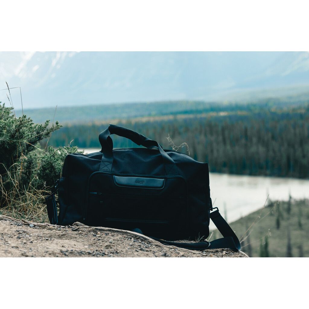 Swiss Peak AWARE™ RPET Voyager Wochenendtasche - schwarz-78