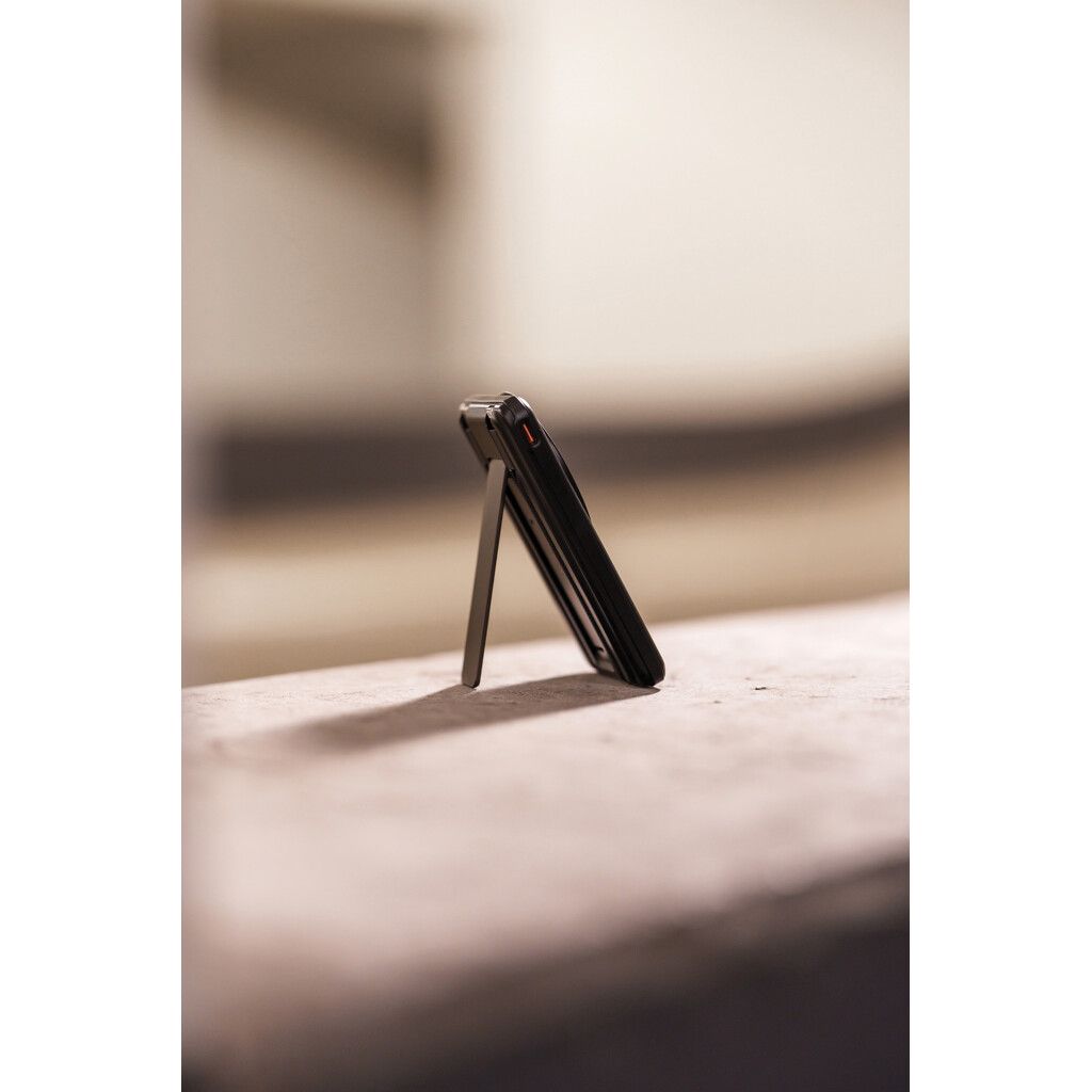 Urban Vitamin Redwood 5-in-1 5.000mAh 20W PD magn. Powerbank - schwarz-681