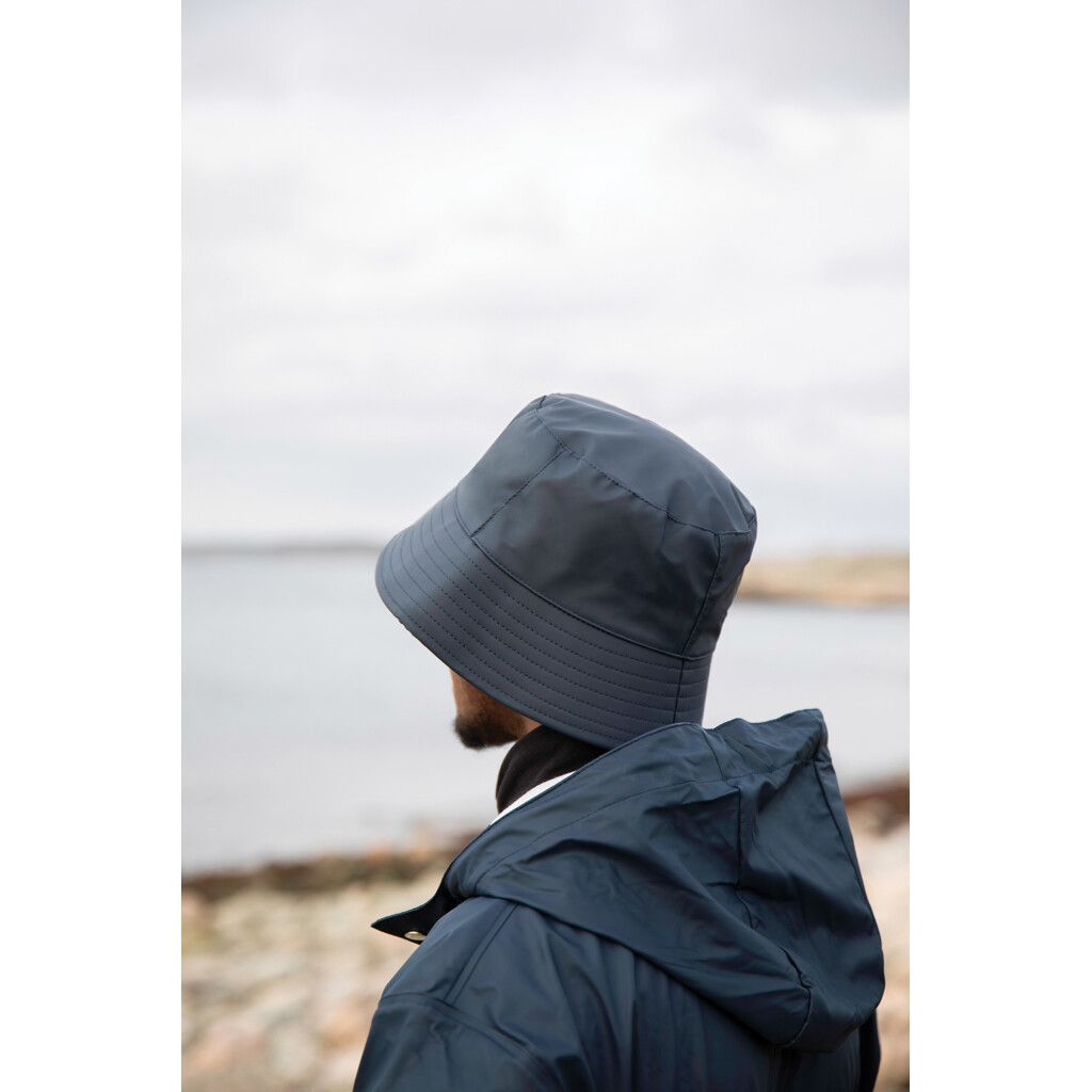 VINGA Baltimore AWARE™ Hut aus recyceltem PET - navy blau-613