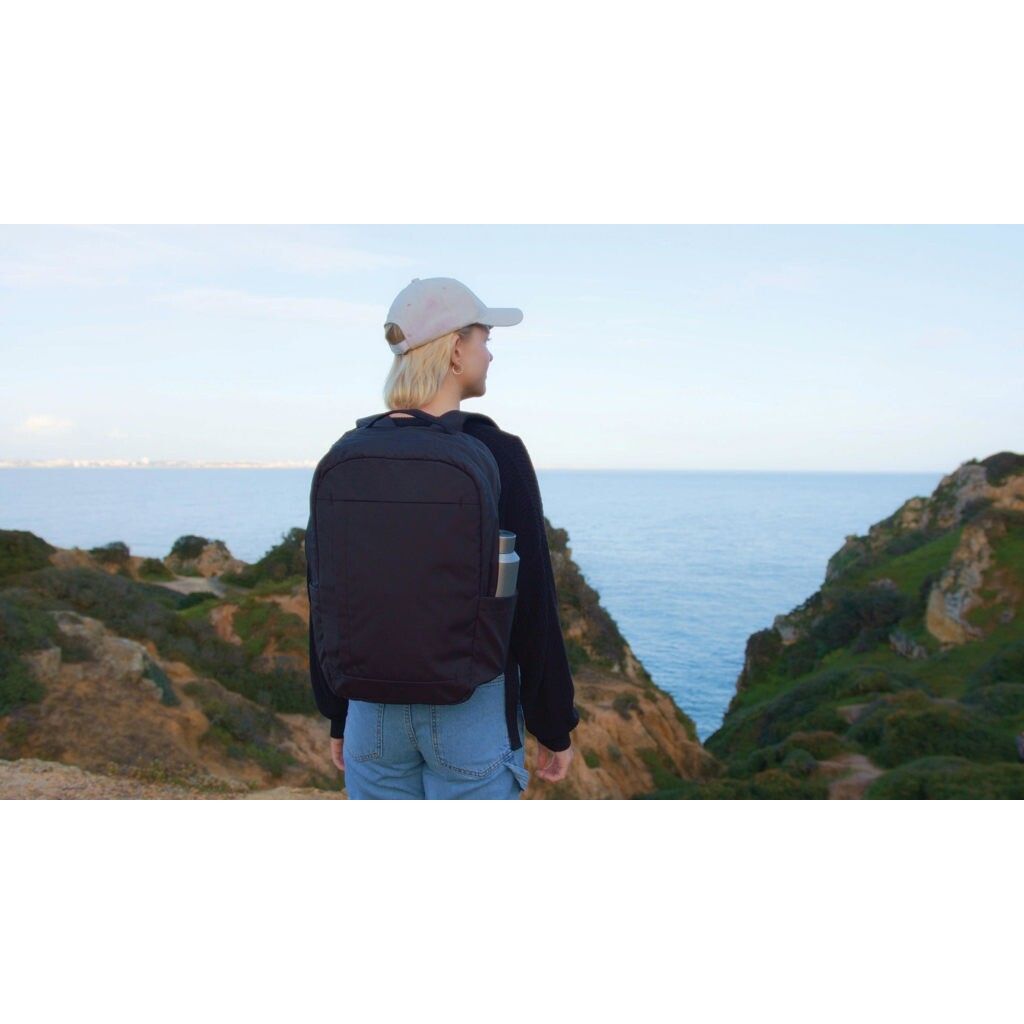 Swiss Peak Aware™ Edin 100% RPET 15,6" Laptop Rucksack - schwarz-860