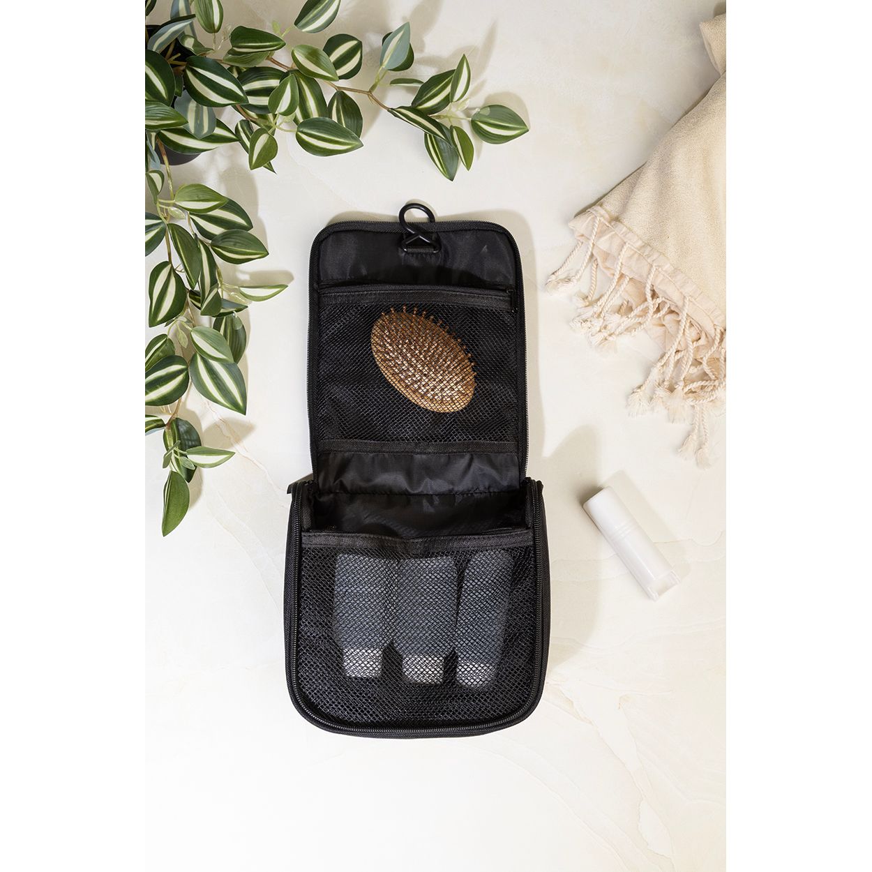 Susity RPET Kosmetiktasche zum Hängen - schwarz-912