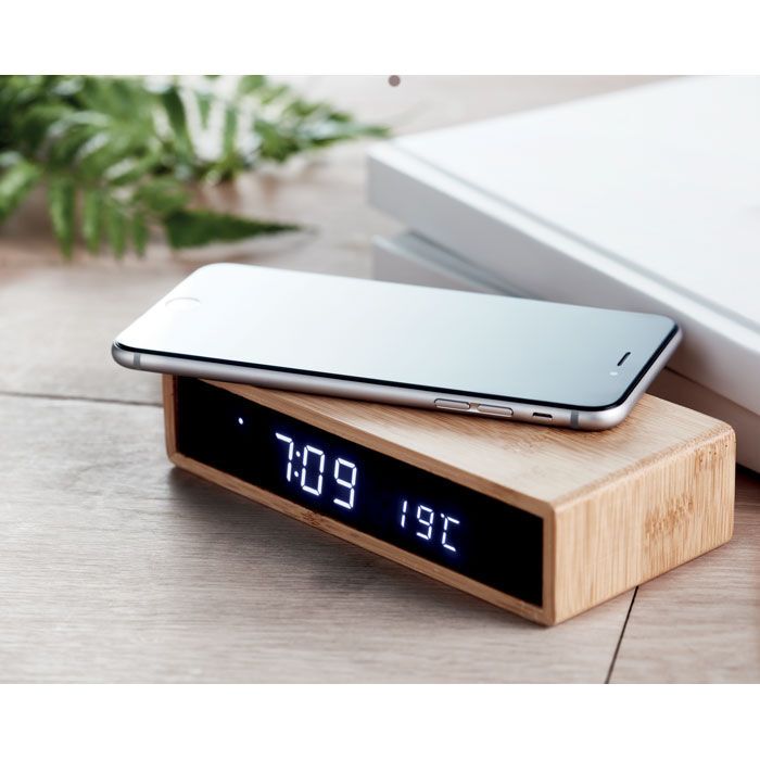 Tischuhr mit Ladestation MORO - holz-357