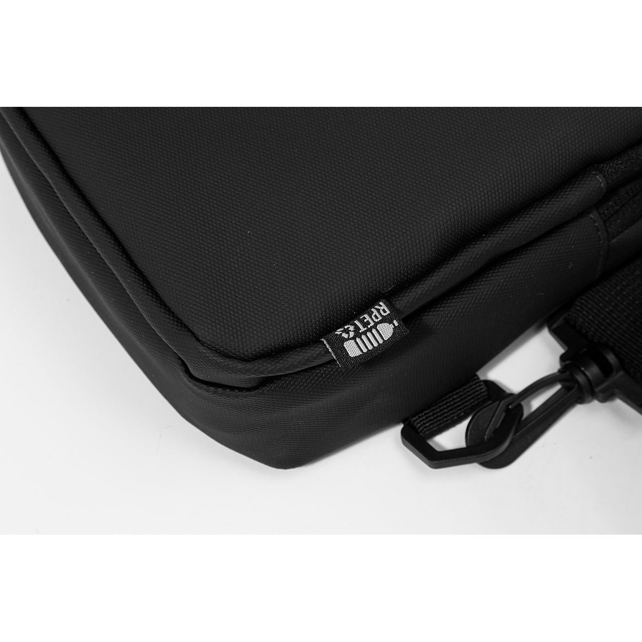 Crobud Shoulder bag, RPET - schwarz-818