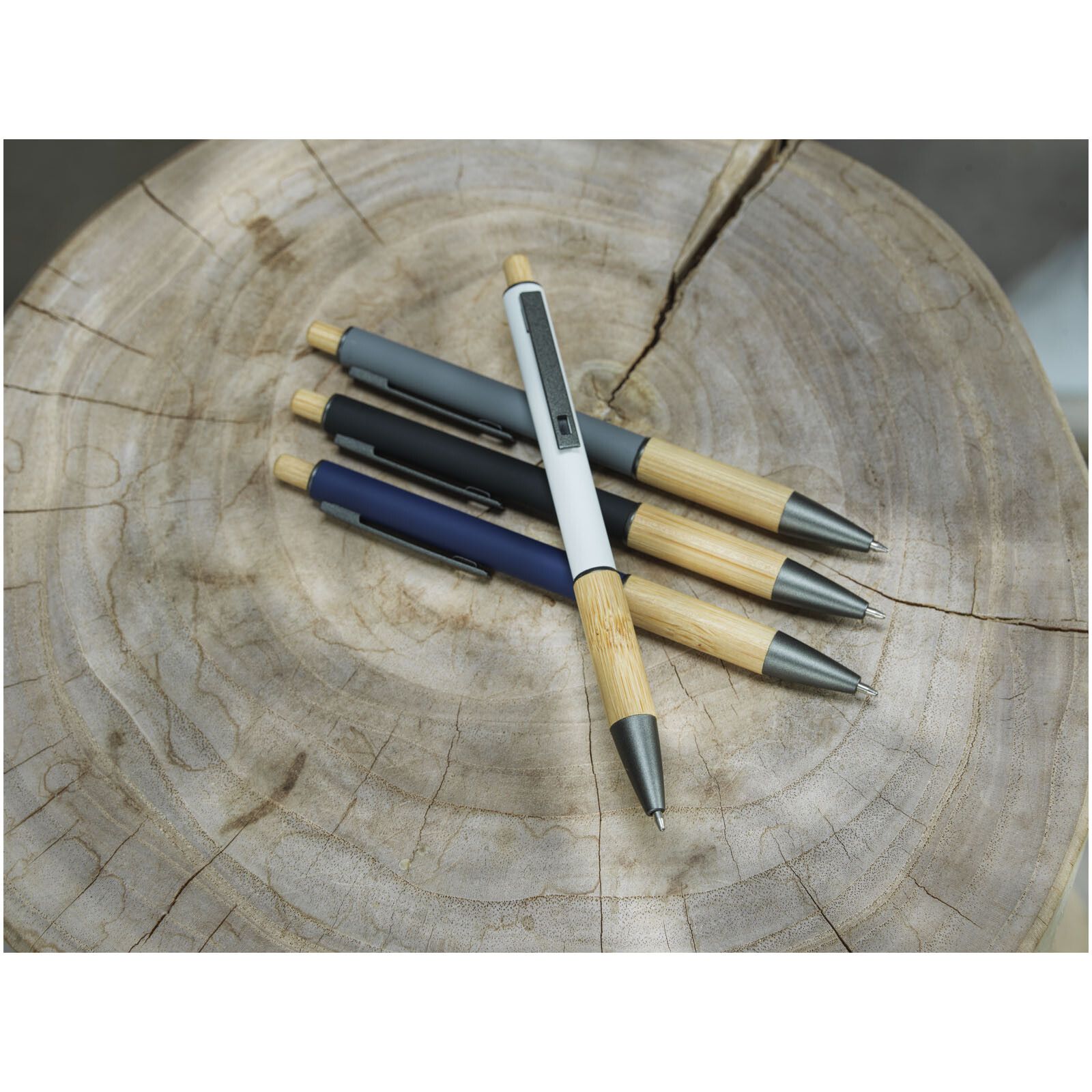 Darius Kugelschreiber aus recyceltem Aluminium (schwarze Mine) - navy-254