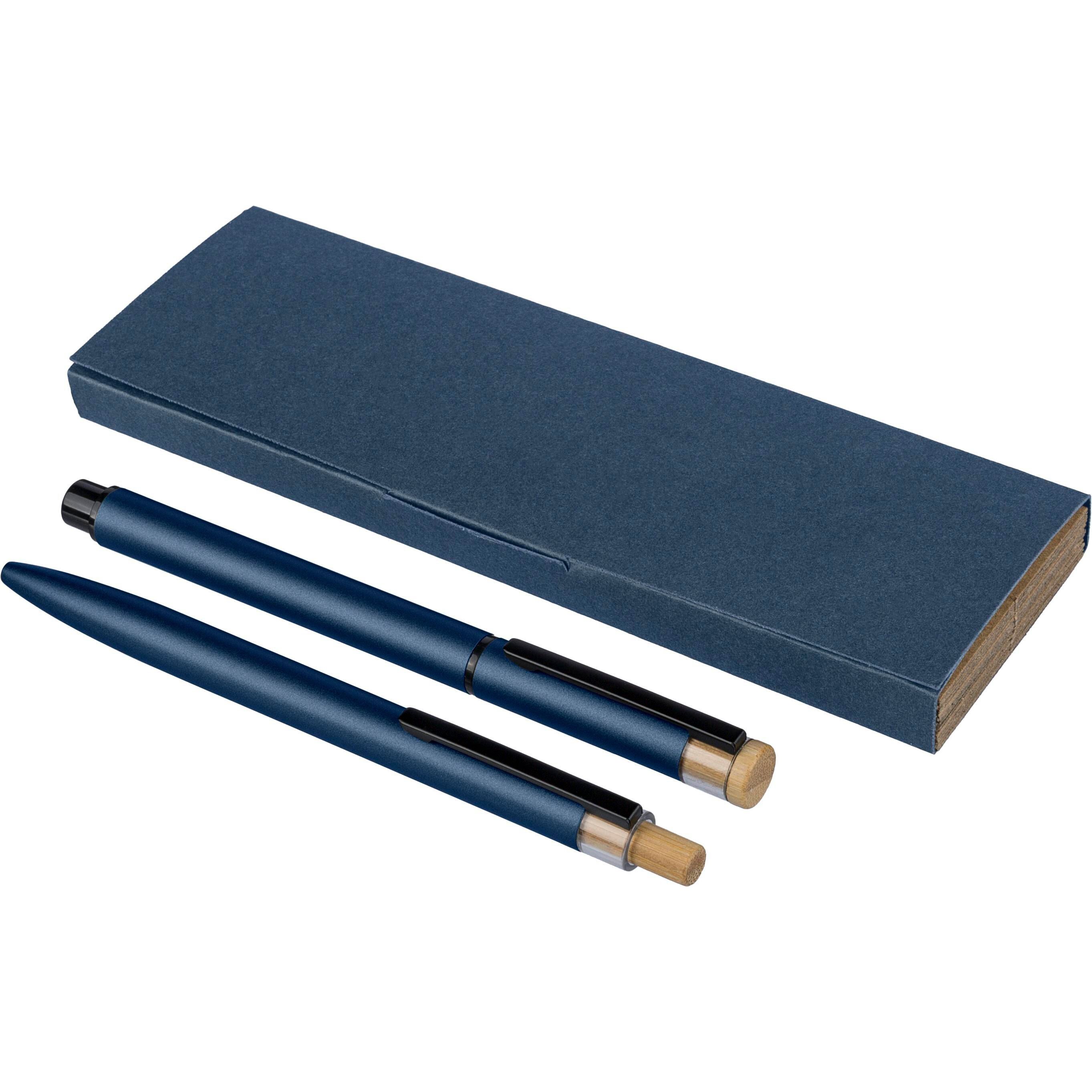 Blau