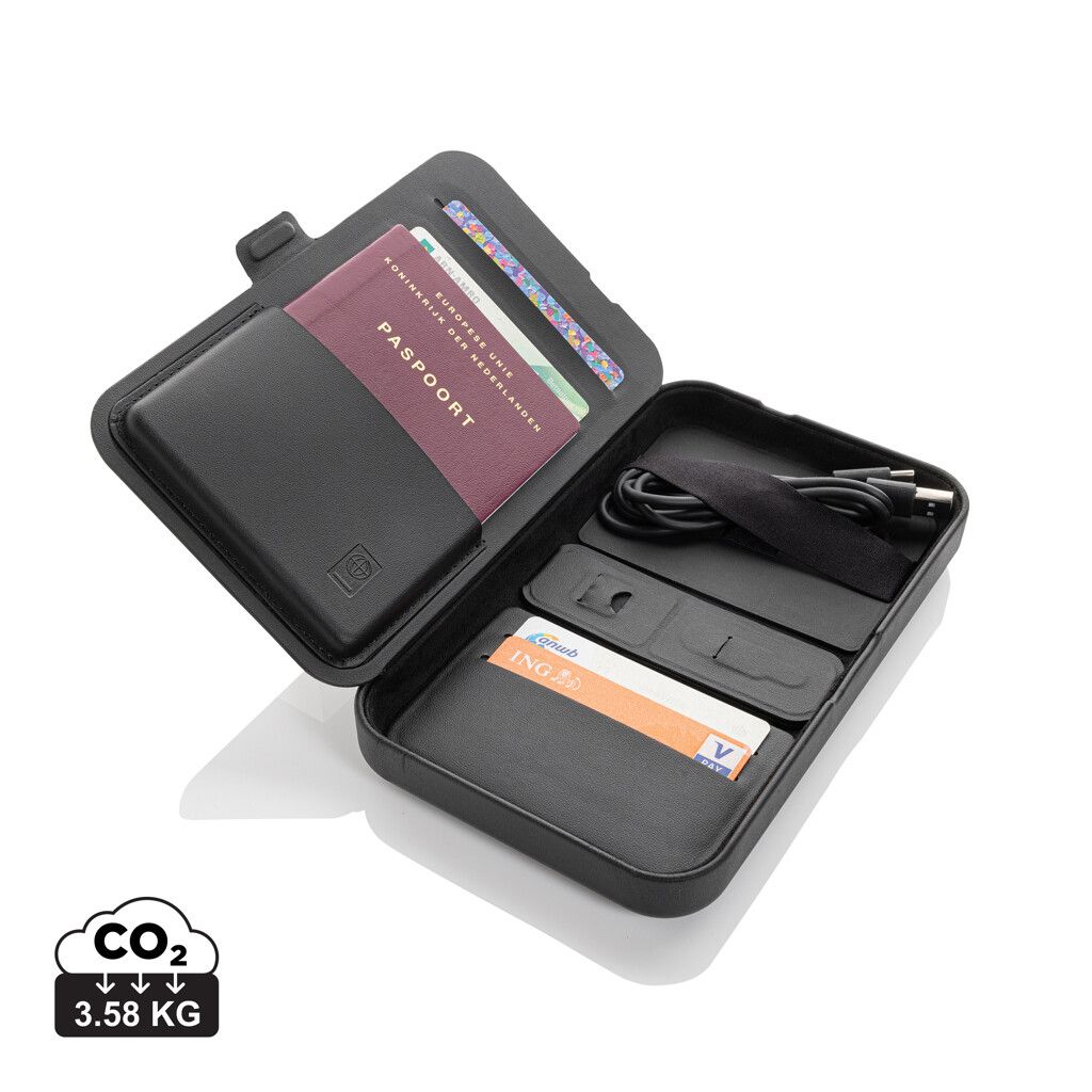Swiss Peak Travel-Case aus RCS rec. PU mit 3-in-1-Charger - schwarz-758