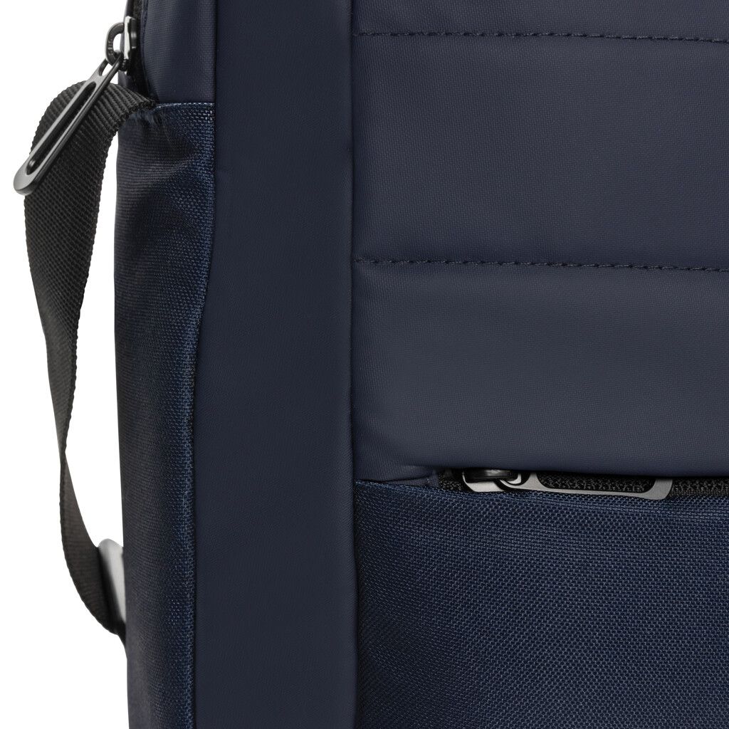 Armond AWARE™ RPET 15.6" Laptop-Tasche - navy blau-514