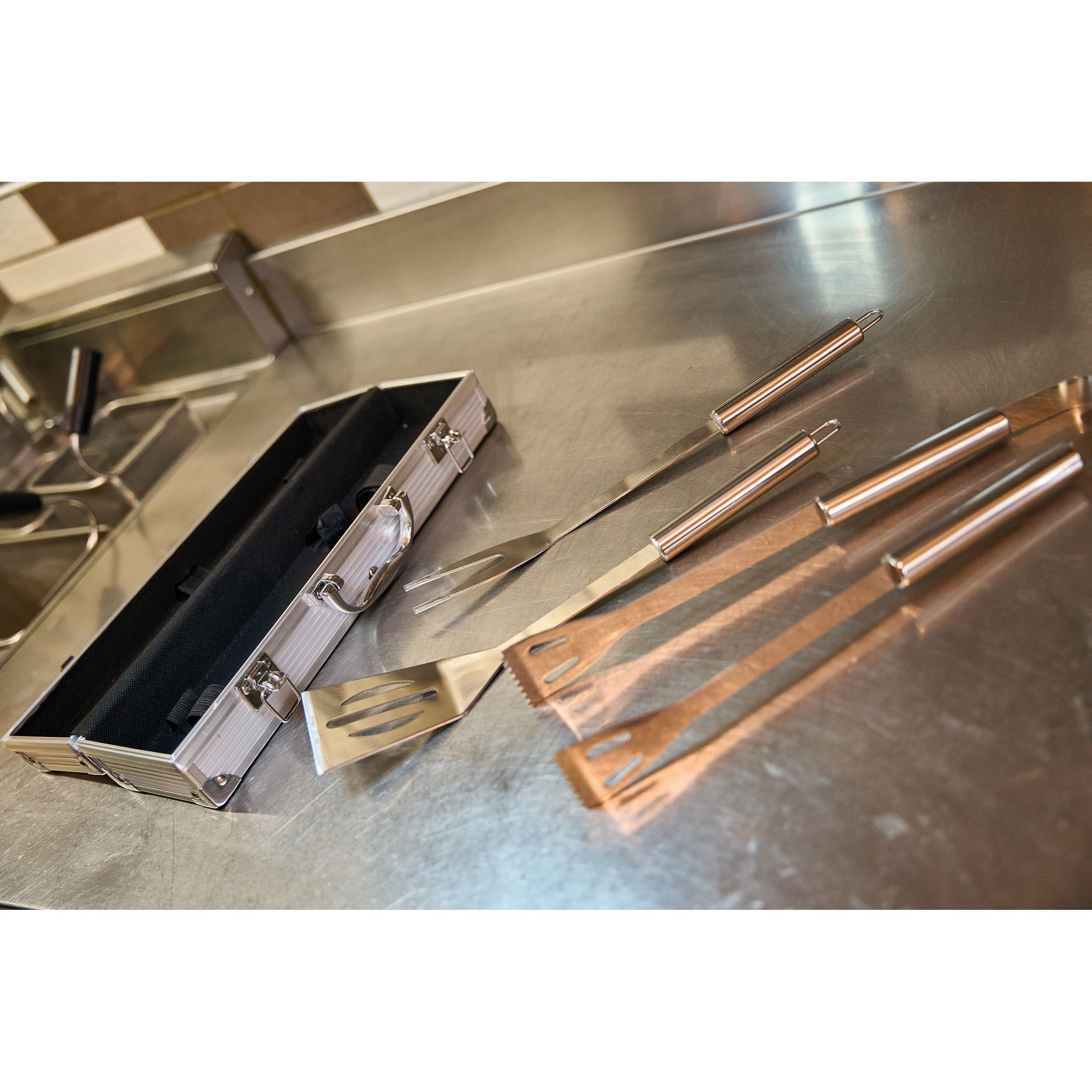 Grillkoffer Oval Plate - silbergrau-780