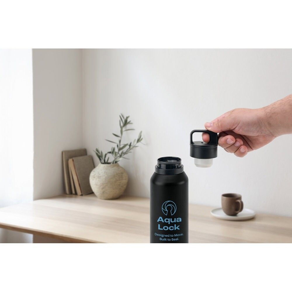 NICKLAUS Edelstahlflasche (91% recycelt) mit Doppelwand 590 mL - schwarz-57