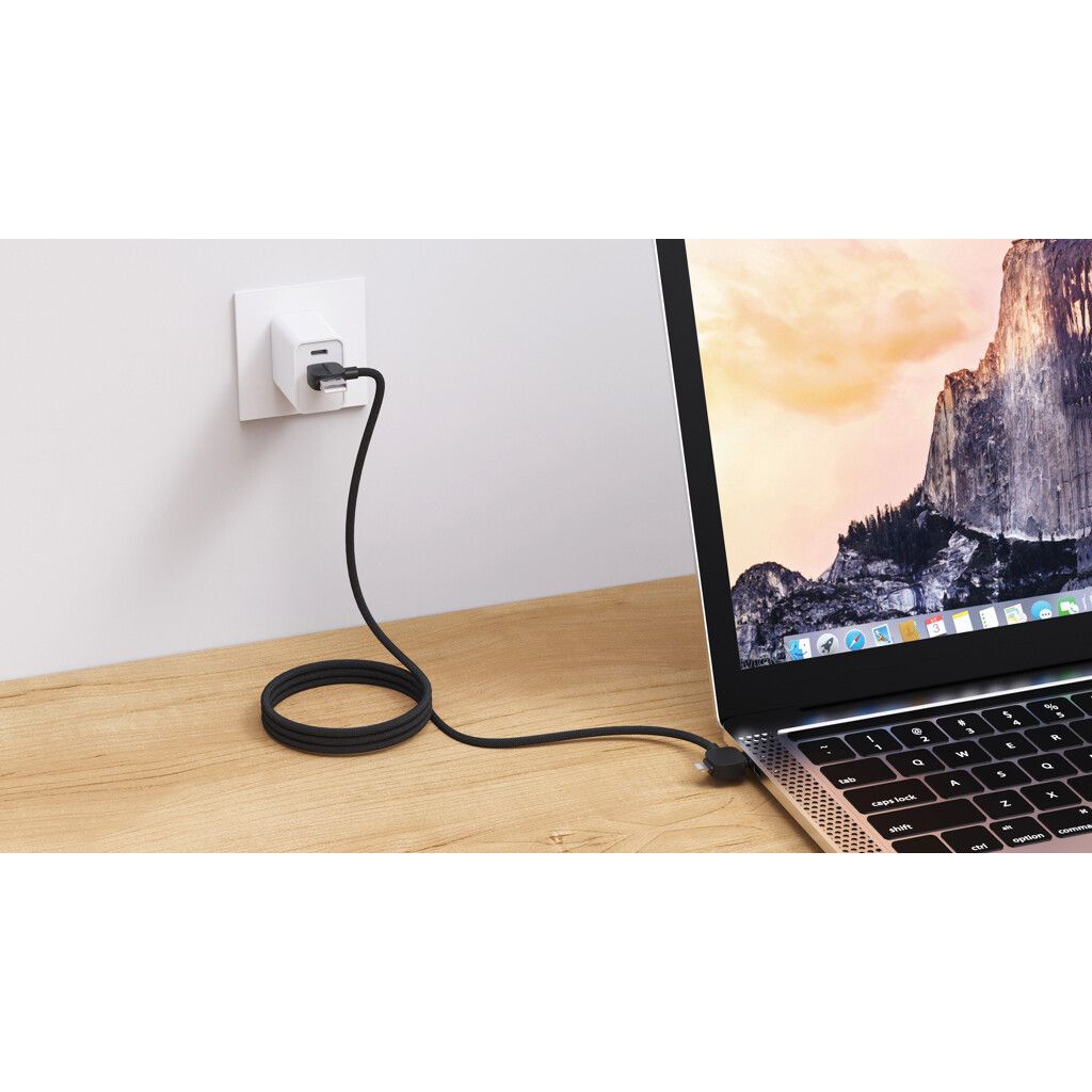 Urban Vitamin Stockton 65W magnet. Kabel RCS recyc. TPE/PET - schwarz-599