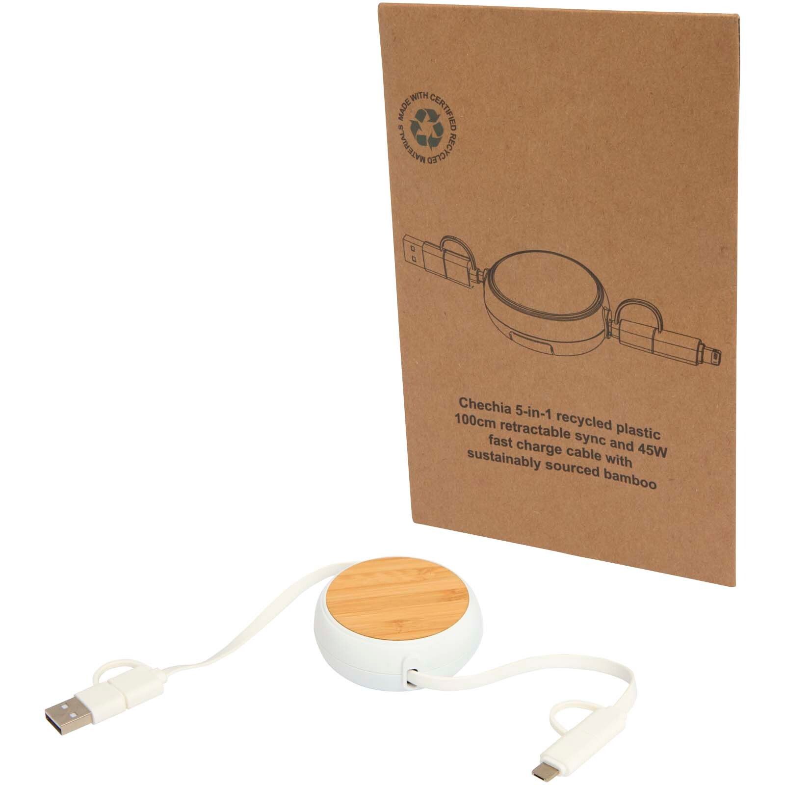 Chechia 100cm 5-in-1 Kabel aus recyceltem Kunststoff, einziehbar, für Datenübertragung und 45W Schnellladung mit Bambusdetails - weiss-214