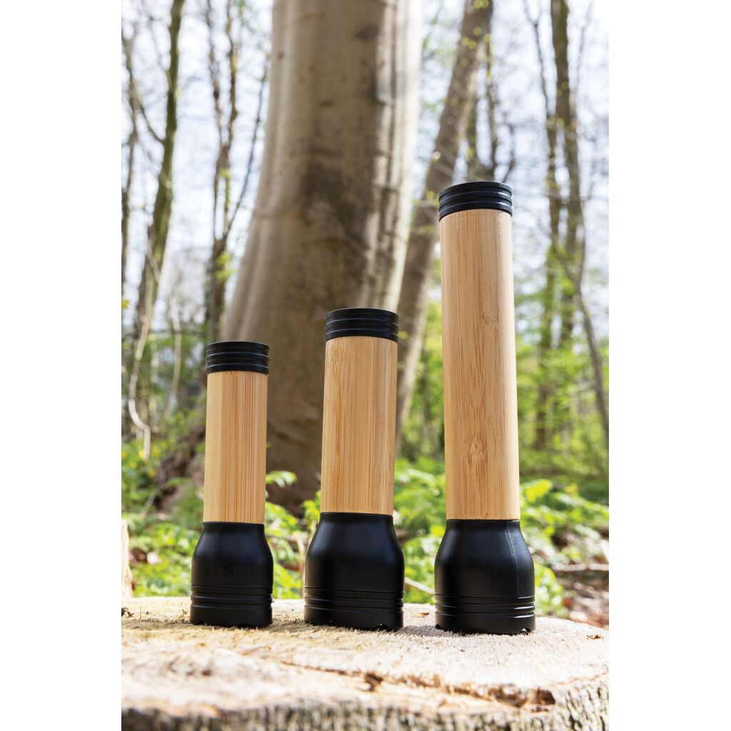 Lucid 1W Taschenlampe aus RCS recycelt. Kunststoff & Bambus - schwarz-615