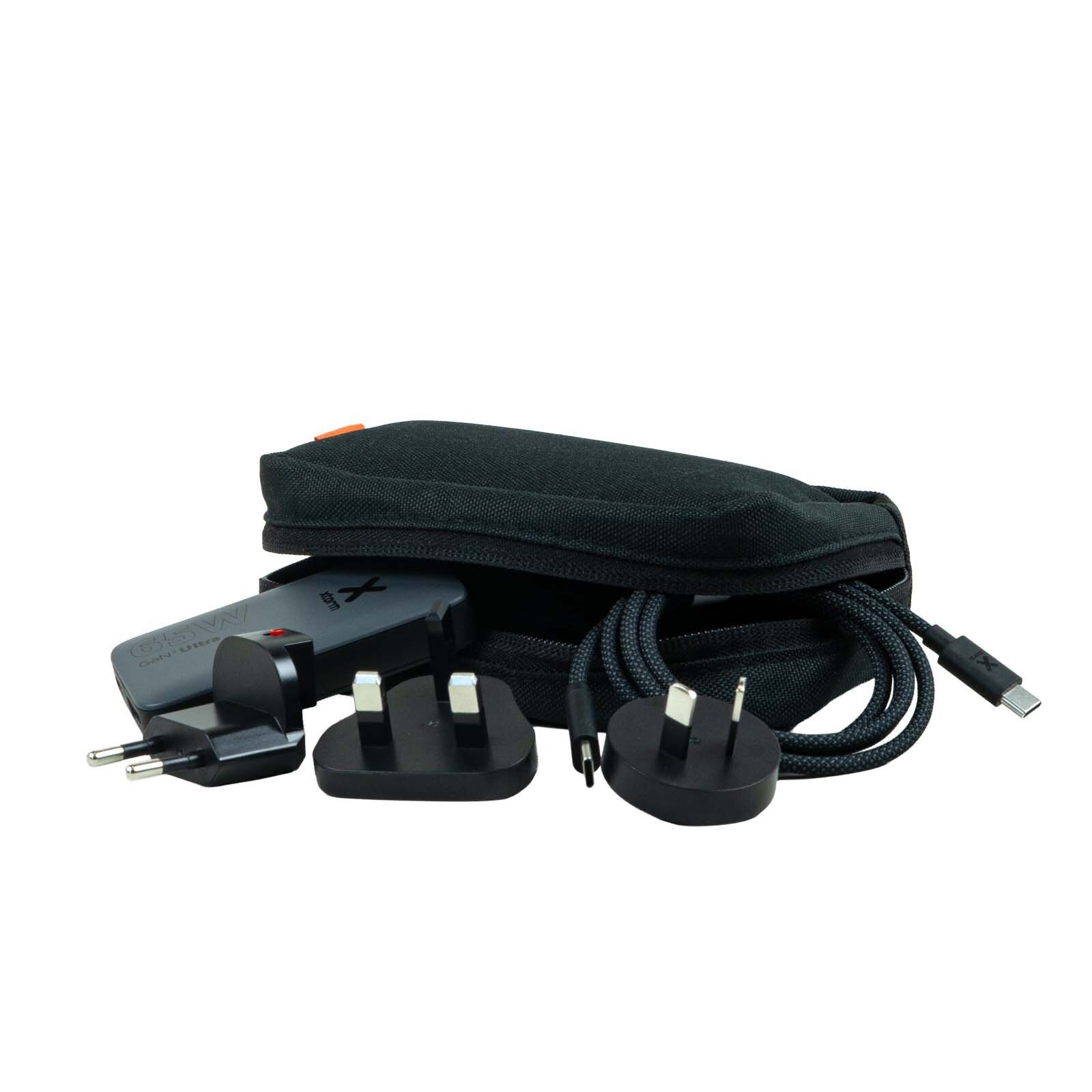Xtorm 65 W Schnellladegerät für unterwegs mit Kabel und Reiseetui - schwarz-789