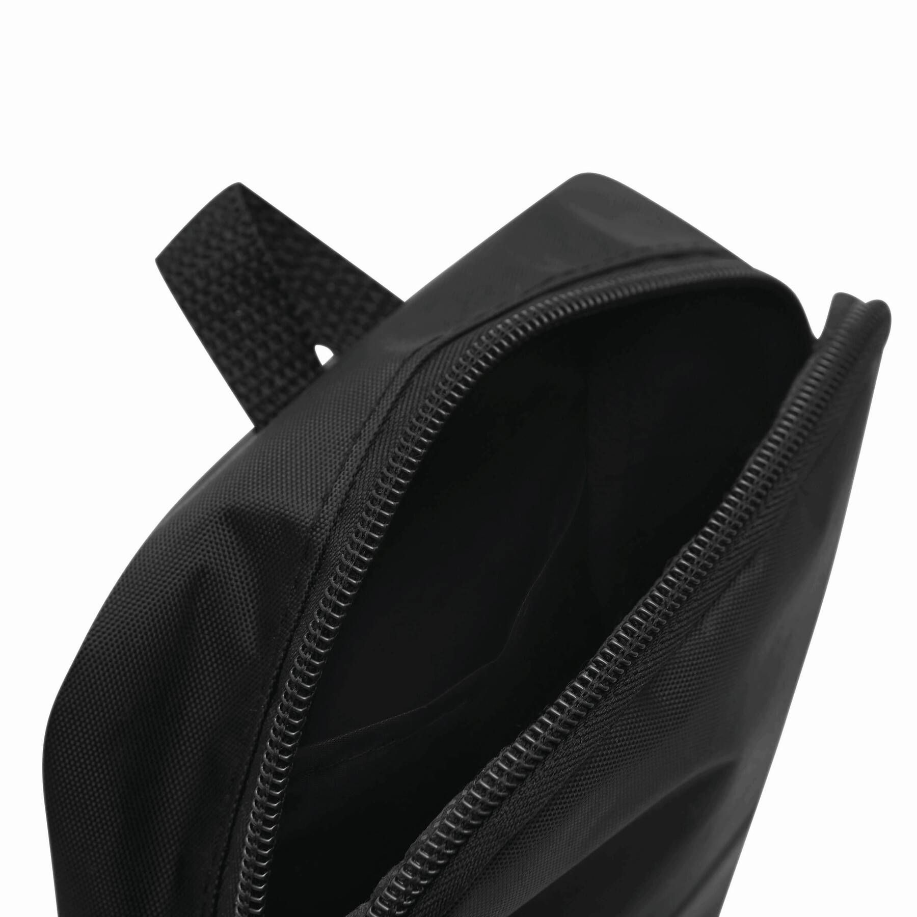 Schultertasche NEAR BY - schwarz-308