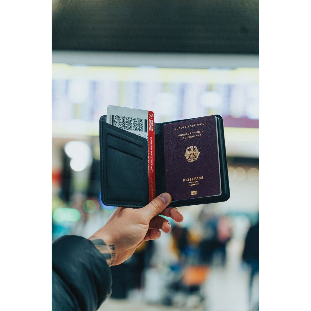 Travelfinder RCS Polyester Passtasche mit weltweiter Ortung - schwarz-812