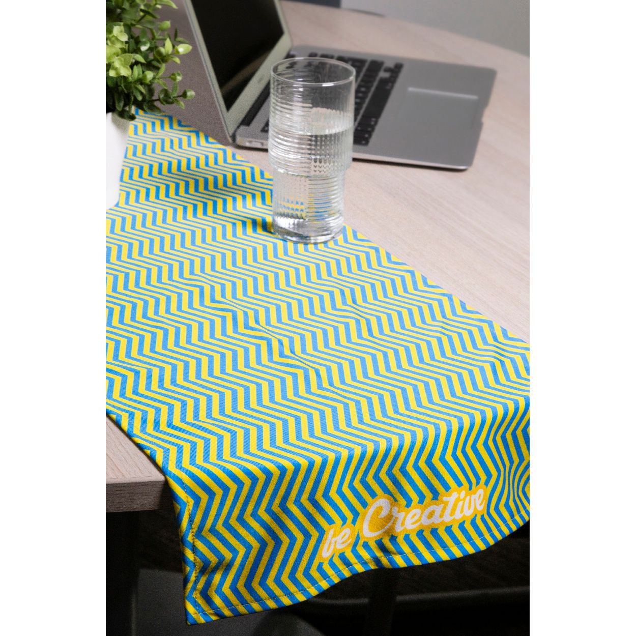 PrinTable M individueller Tischläufer RPET - weiß-11