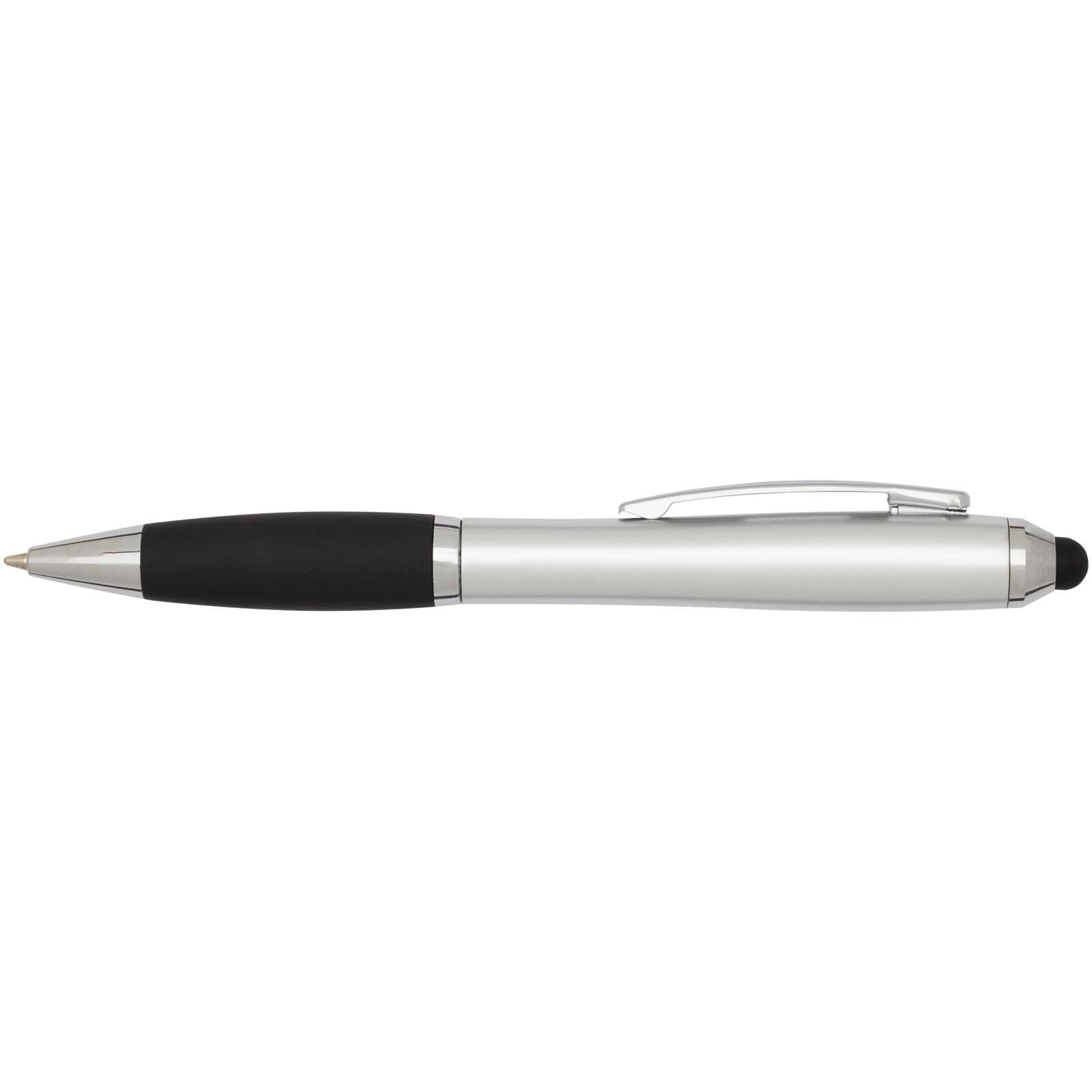Nash RCS Stylus Kugelschreiber aus recyceltem Kunststoff mit farbigem Schaft und schwarzem Griff (schwarze Tinte) - silber-421