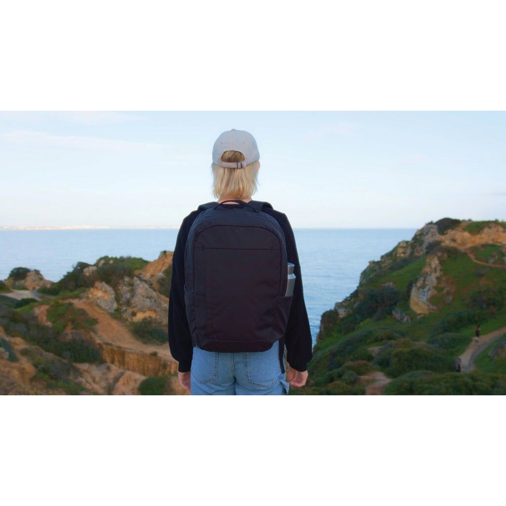 Swiss Peak Aware™ Edin 100% RPET 15,6" Laptop Rucksack - schwarz-266
