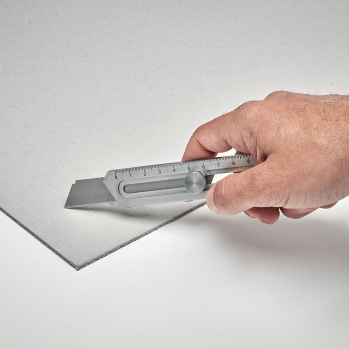 Einziehbares Cuttermesser KNIFEPLUS - mattsilber-329