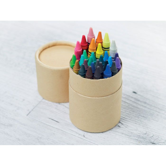 Bunte Wachsmalstifte in Box.