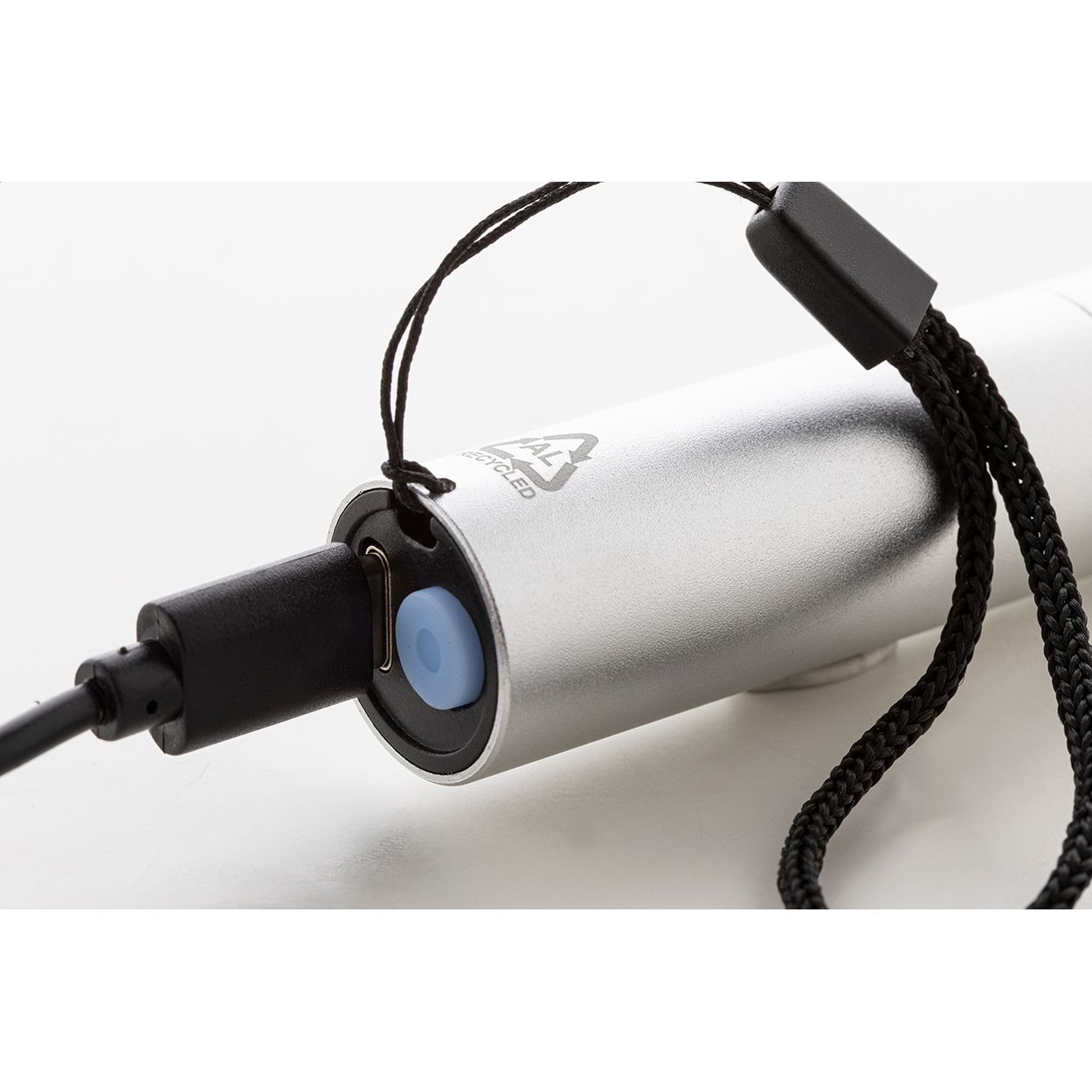 Chargelight Tone wiederaufladbare Taschenlampe aus recyceltem Aluminium - silber-704
